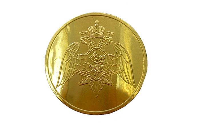 Шоколадные медали 20г в фольге с рельефным нанесением логотипа на шоколад - фото